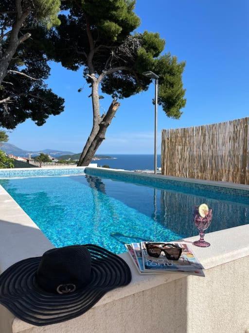 Wave N' Sea With A Private Pool Apartman *