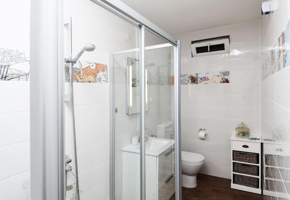 Wave N' Sea With A Private Pool Apartman